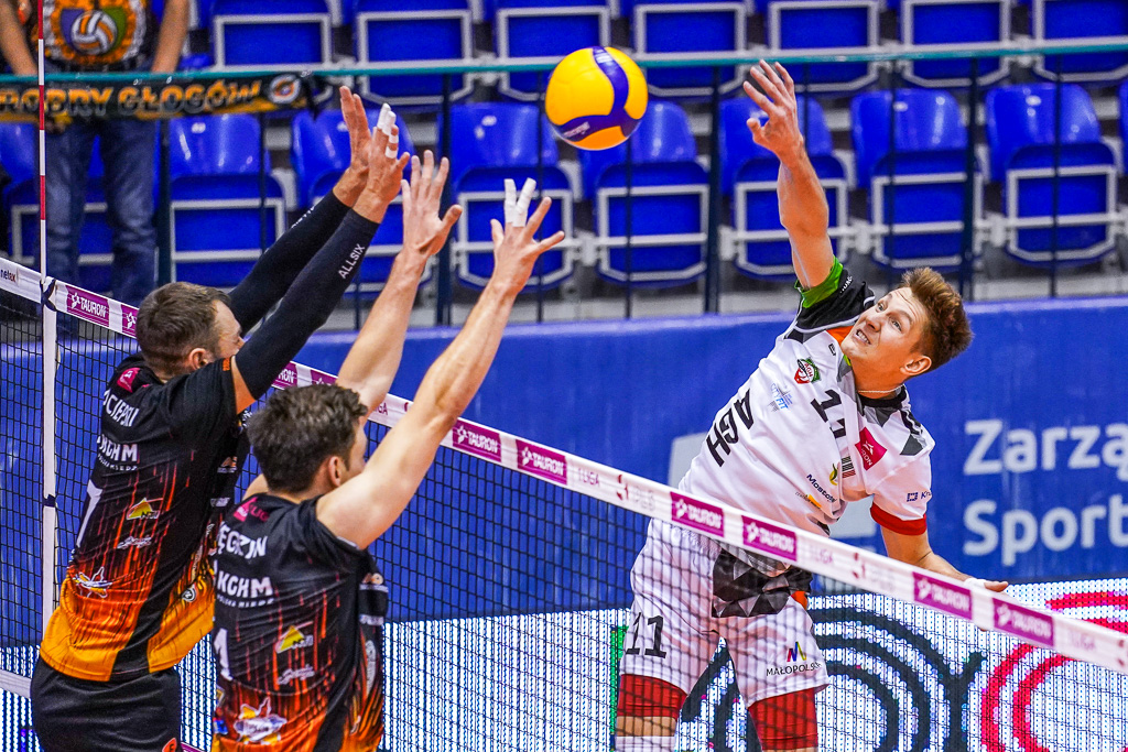 AZS AGH KRAKOW - SPS CHROBRY GLOGOW TARUON 1. LIGA SIATKOWKA MEZCZYZN