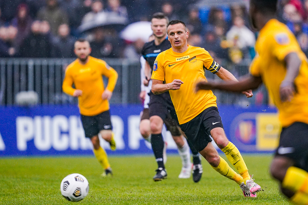 WIECZYSTA KRAKOW - GARBARNIA KRAKOW 1/16 FINALU PUCHAR POLSKI PILKA NOZNA