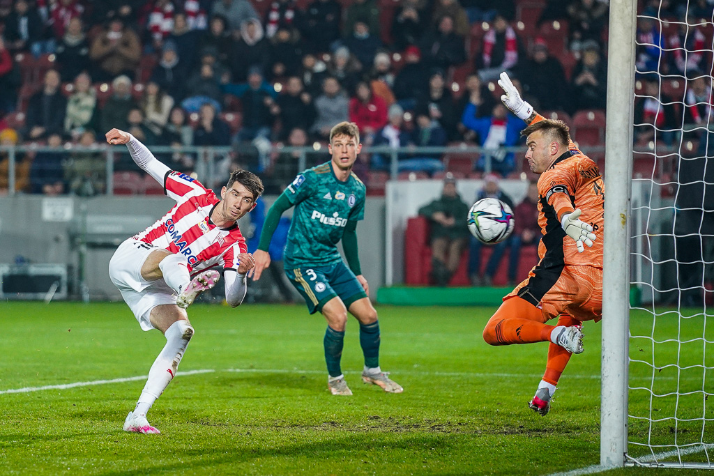 CRACOVIA - LEGIA WARSZAWA PKO BANK POLSKI EKSTRAKLASA PILKA NOZNA