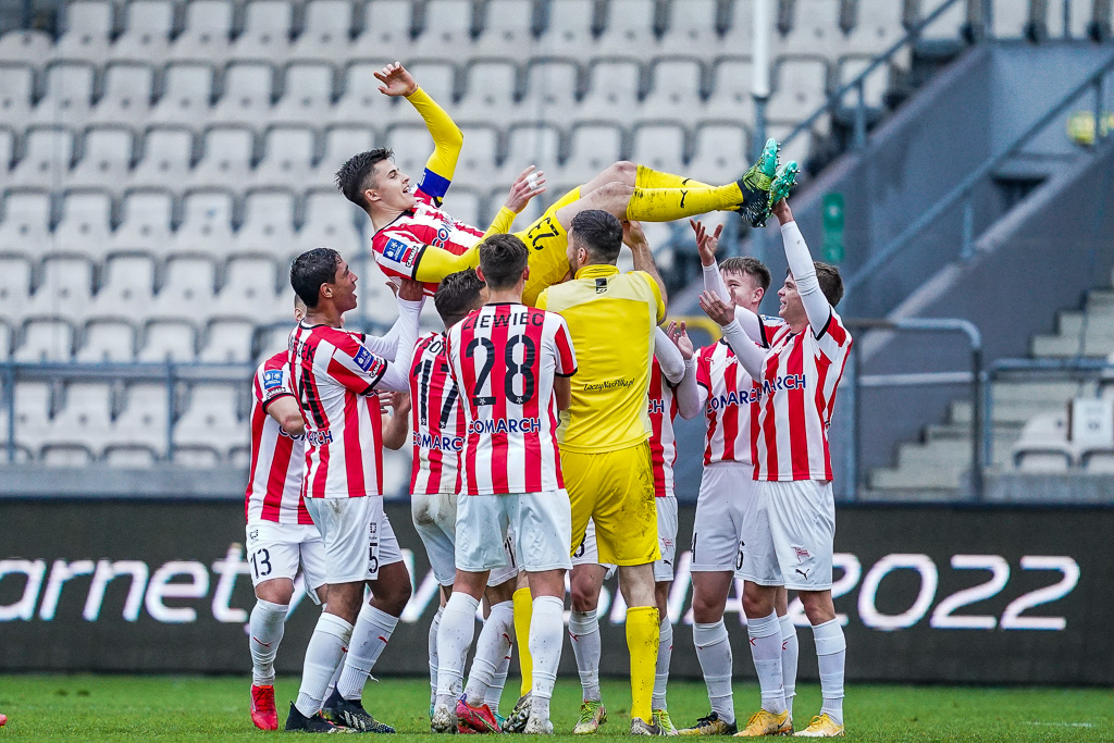 CRACOVIA TRENING NOWOROCZNY PILKA NOZNA