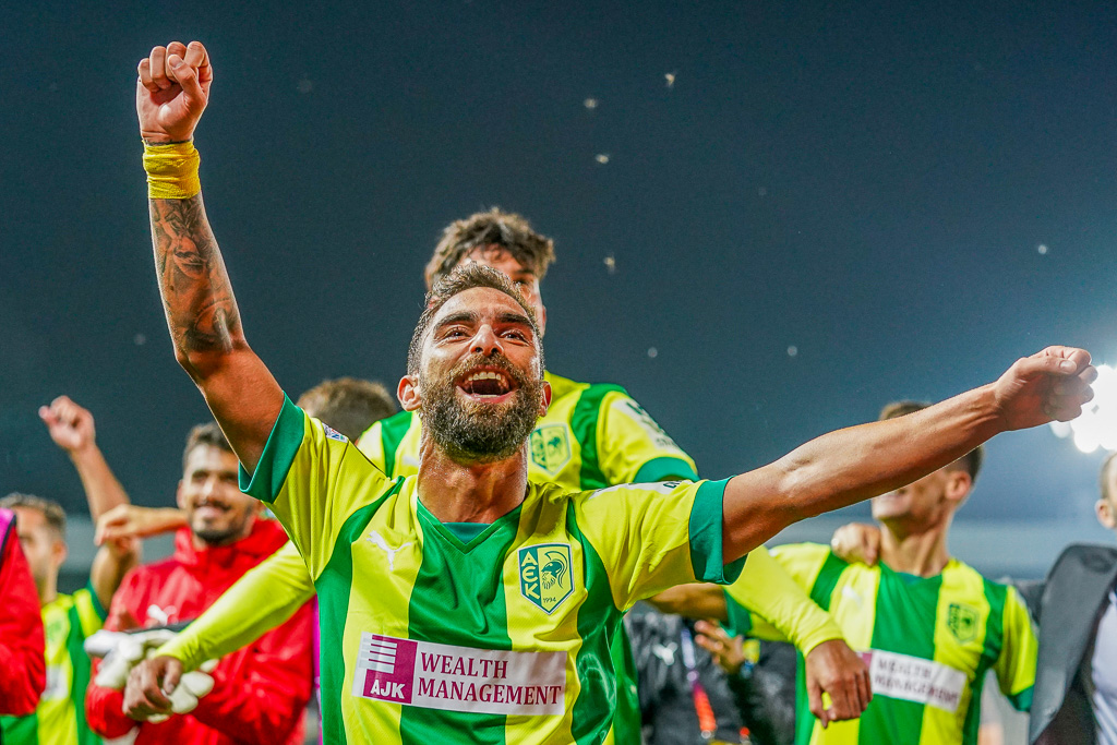 DYNAMO KIJOW - AEK LARNAKA LIGA EUROPY UEFA PILKA NOZNA