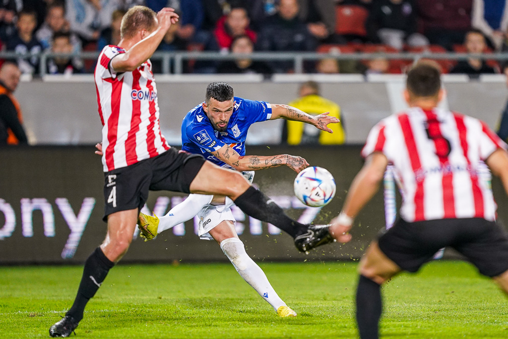 CRACOVIA - LECH POZNAN PKO BANK POLSKI EKSTRAKLASA PILKA NOZNA