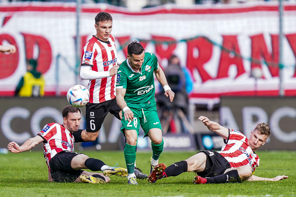 CRACOVIA - RADOMIAK RADOM PKO BANK POLSKI EKSTRAKLASA PILKA NOZNA