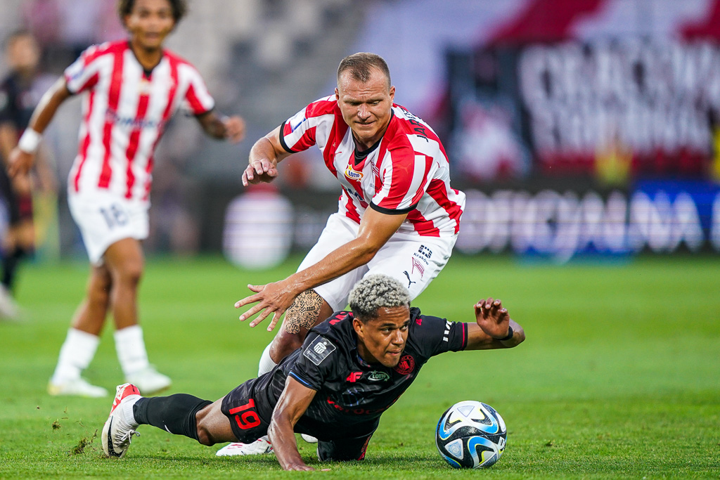 CRACOVIA - PIAST GLIWICE PKO BANK POLSKI EKSTRAKLASA PILKA NOZNA