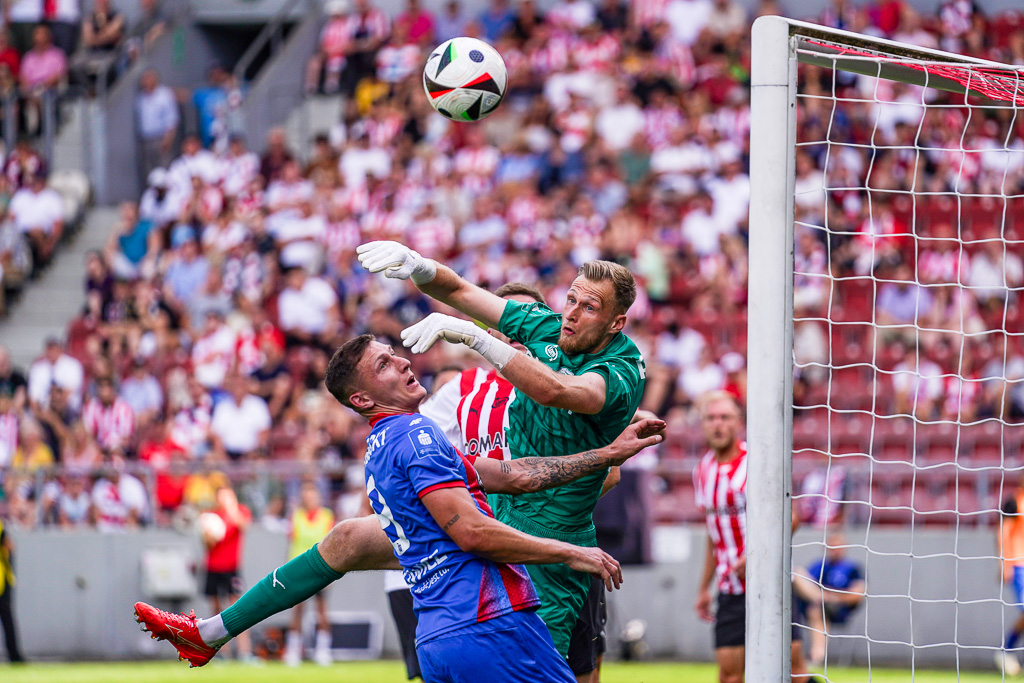 CRACOVIA - PIAST GLIWICE PKO BANK POLSKI EKSTRAKLASA PILKA NOZNA