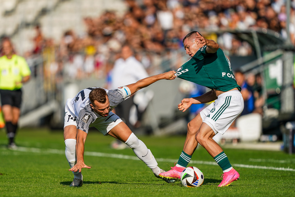 PUSZCZA NIEPOLOMICE - LEGIA WARSZAWA PKO BANK POLSKI EKSTRAKLASA PILKA NOZNA