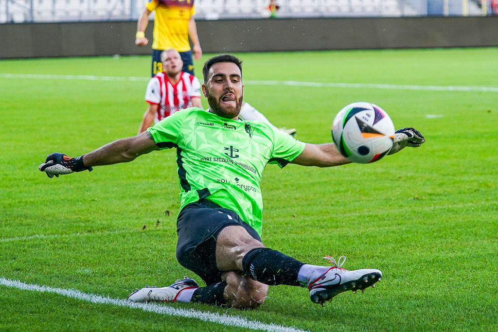 CRACOVIA - POGON SZCZECIN PKO BANK POLSKI EKSTRAKLASA PILKA NOZNA