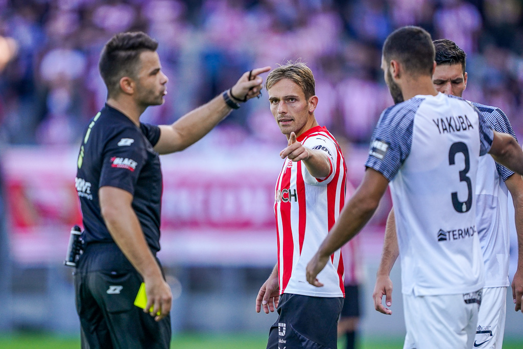 PUSZCZA NIEPOLOMICE - CRACOVIA PKO BANK POLSKI EKSTRAKLASA PILKA NOZNA